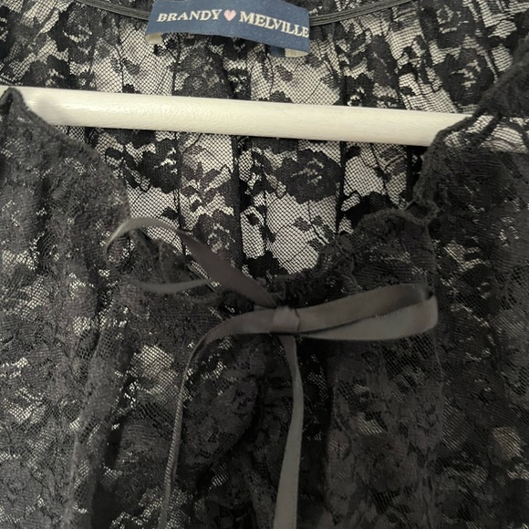 BRANDY MELVILLE BLACK LACE TOP - Picture 2 of 2